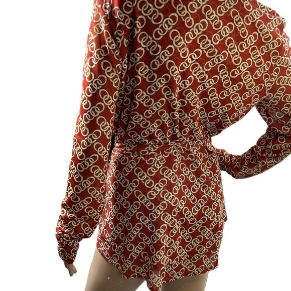 CAbi Red Geometric Long Sleeve Wrap Top Sz M Coach Cowgirl Chain Design Academia - Picture 10 of 15